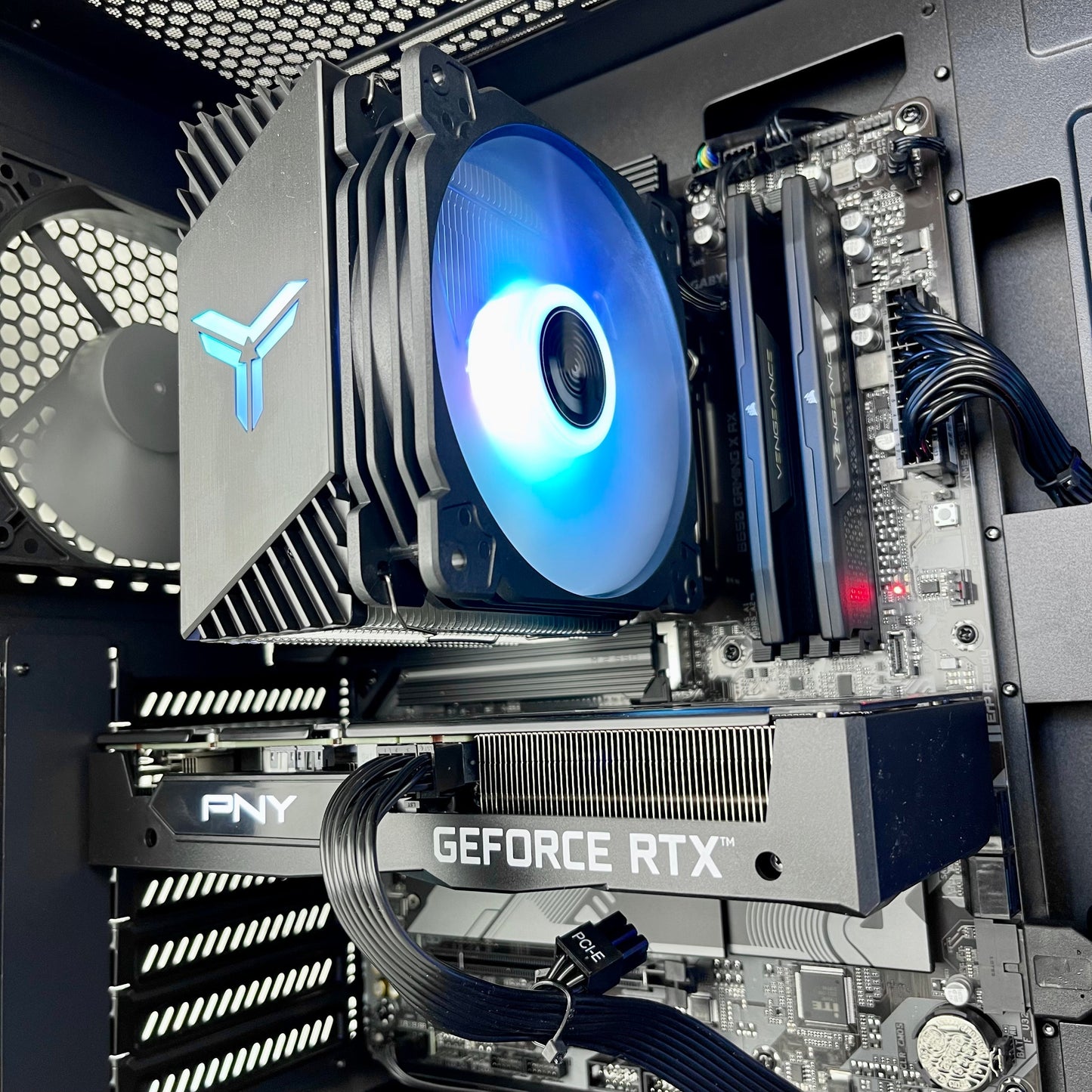 IGaming Ryzen 5 7600X | RTX 4060-4070 Ti super | Flux DF600
