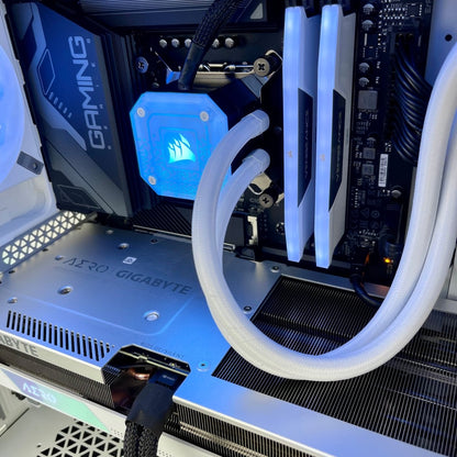 IGaming Core i7 14700KF | RTX 4070/4070 Ti | 32GB DDR5 Corsair Capellix Pro