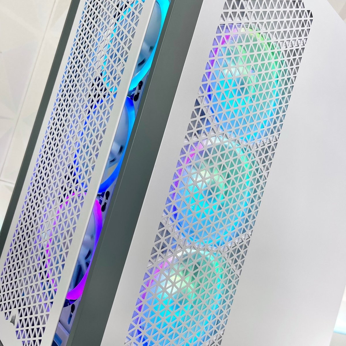 Titanium Prime PC | Ryzen 7 7700X/7800X3D | RTX 4070Ti-4090 | 64GB 6000mhz Ram