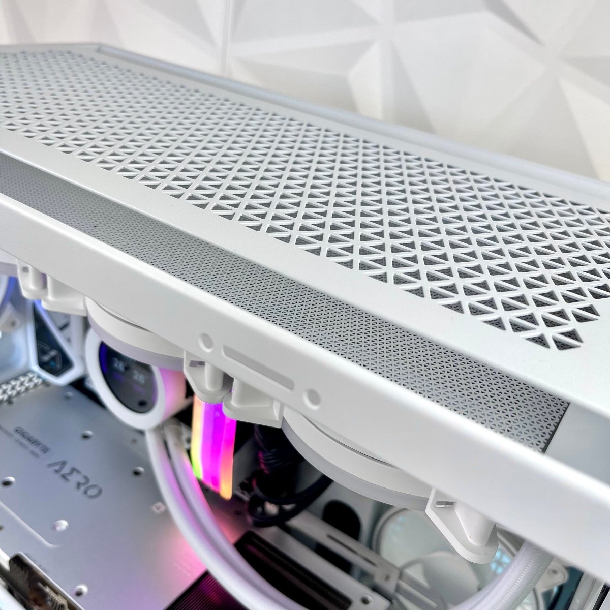 Titanium Prime PC | Ryzen 7 7700X/7800X3D | RTX 4070Ti-4090 | 64GB 6000mhz Ram