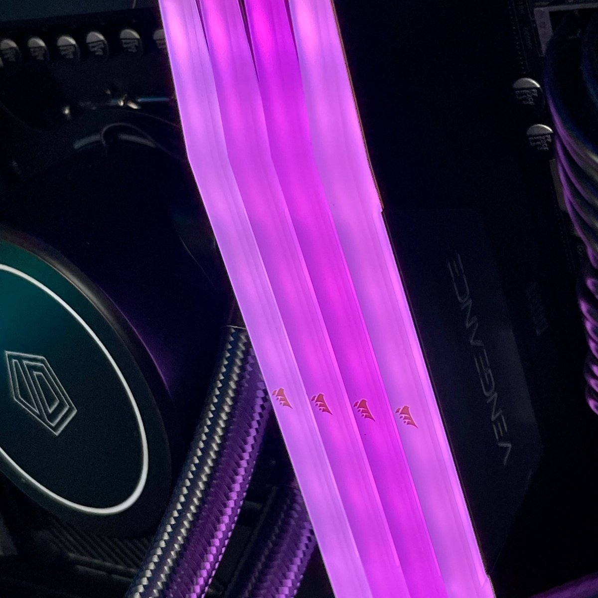 IGaming Core i5/i7 14700KF | RTX 4060 Ti-4070 Ti super | 32GB DDR5 Ram | Hyte 60 Pro Black
