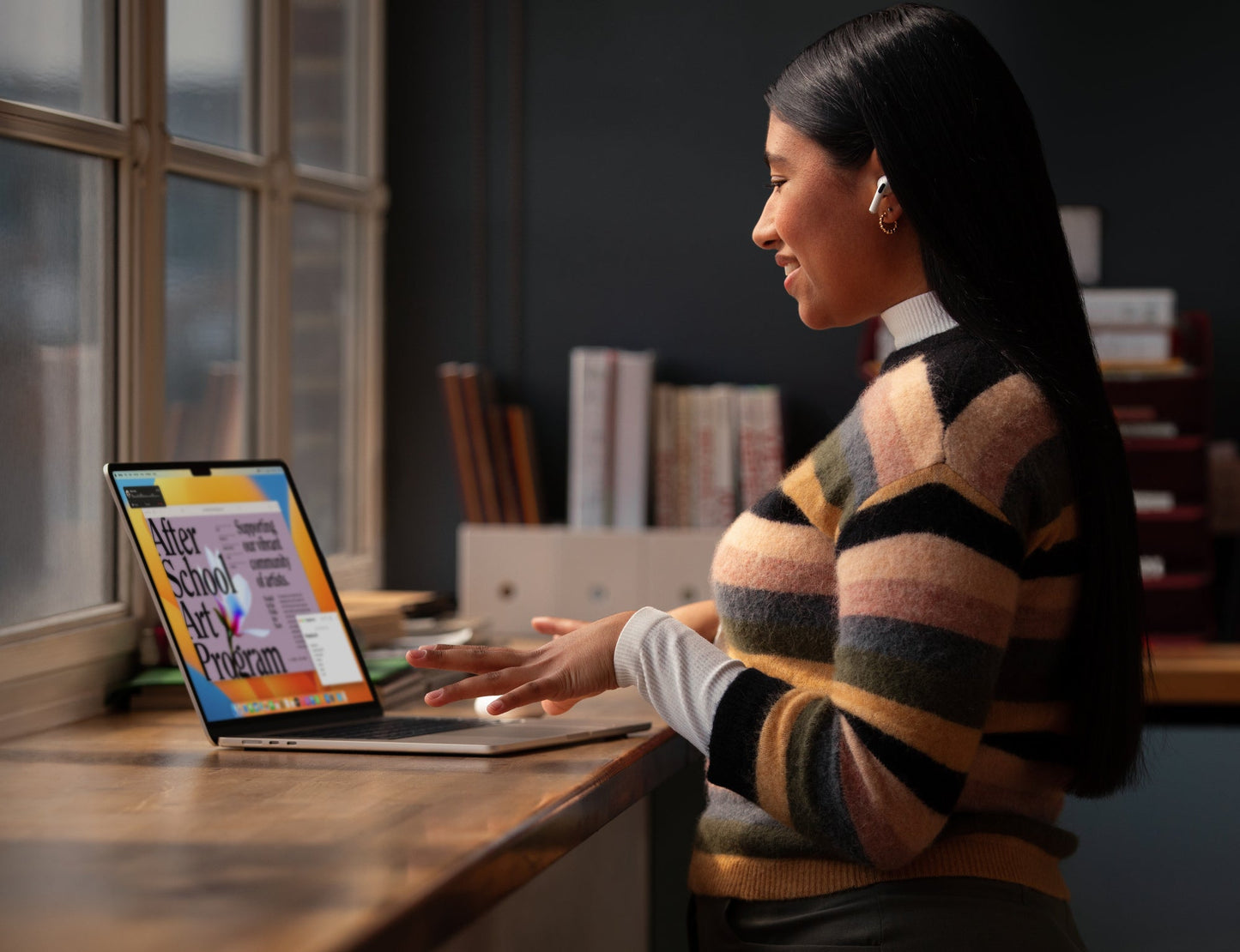 Macbook Air 15" (2023) MQKT3PP/A (Silver) | M2 Chip | 8-Core CPU | 10-Core GPU | 8GB RAM | 512GB SSD
