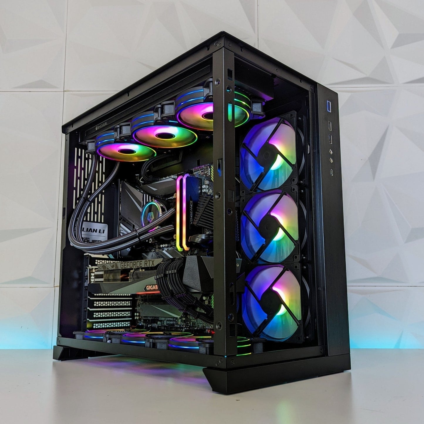 IGaming Intel Core i5/i7 | RTX 4060-4070 Ti super |  Lian-Li Ultimate