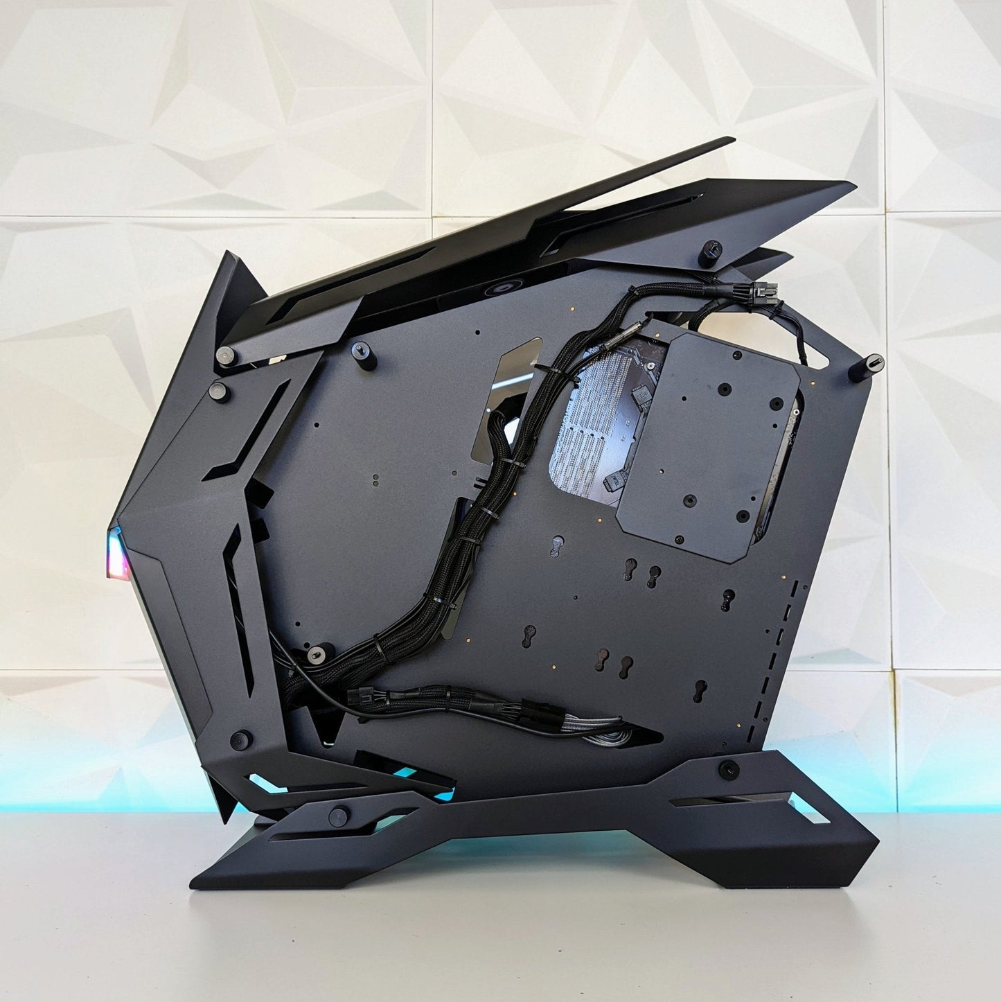 IGaming Intel Core i5 13400F | RTX 4060/ RTX 4060 Ti | Night Fury Mod 3