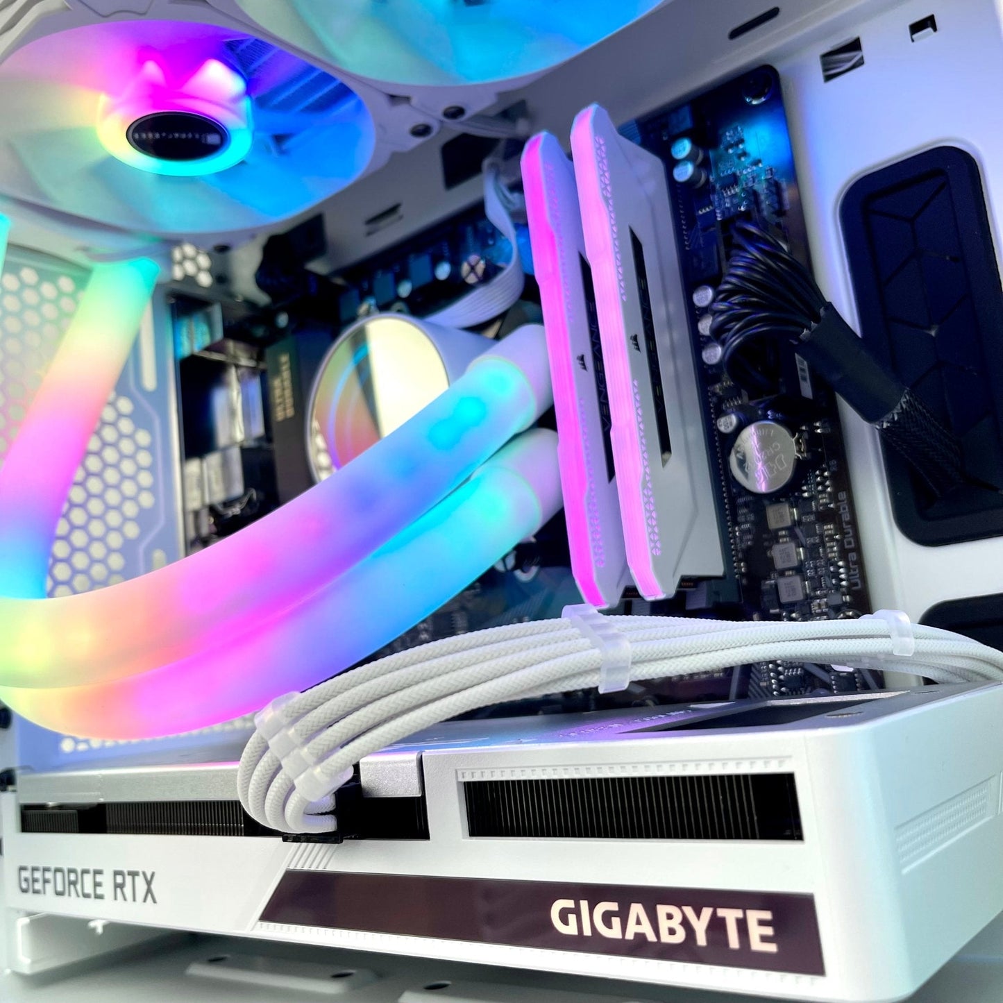 IGaming Ryzen 5 5600 | RTX 4060/4060 Ti | Crystal Ice
