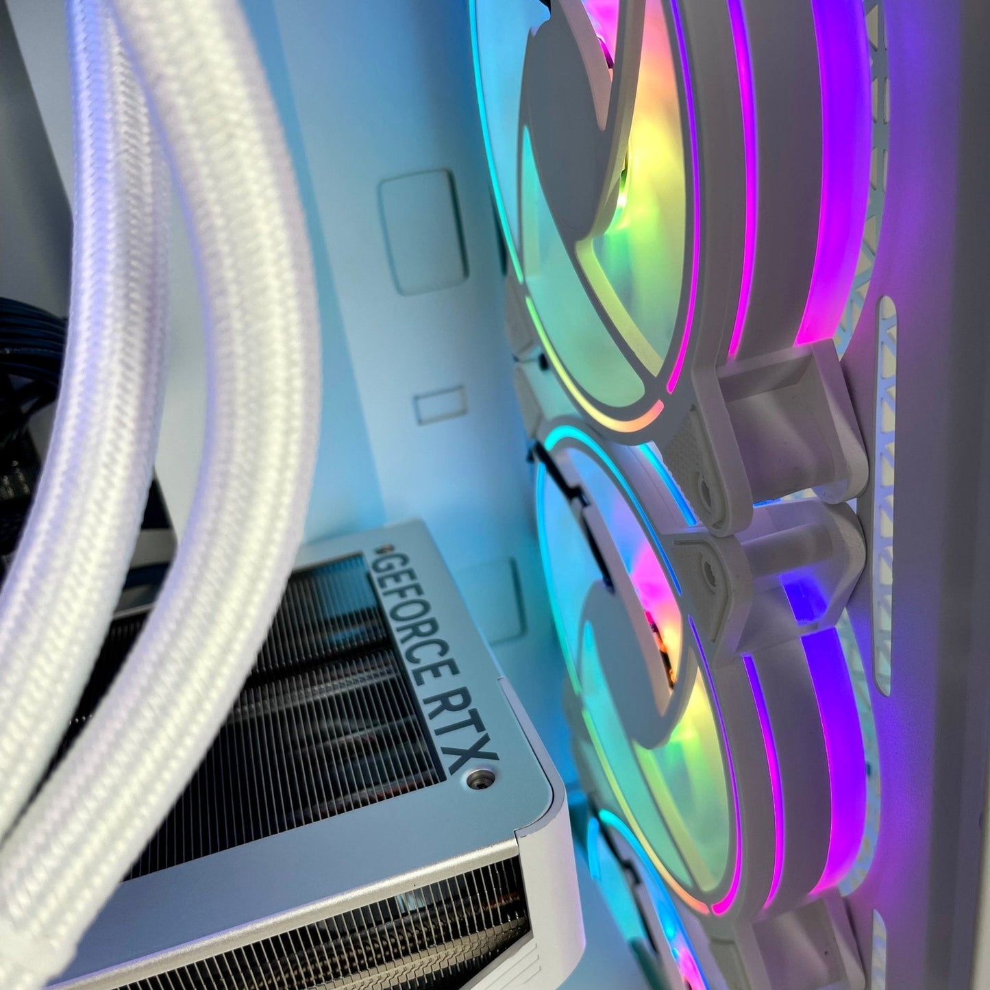 IGaming Ryzen 7 7700x | RTX 4070 Ti | 32GB DDR5 ArcticBlaze 4000D